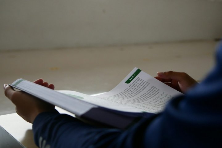 اهمیت برگردان دقیق متون پژوهشی در نگارش فصل دوم و پیشینه تحقیق