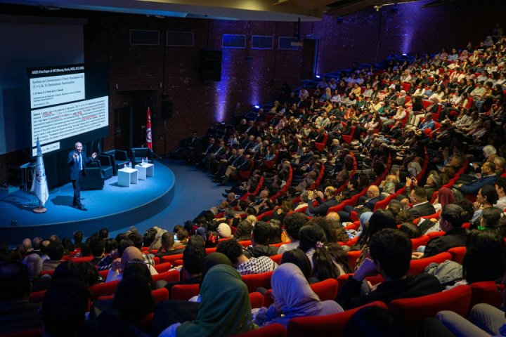 ماهیت و کارکرد پوستر مقاله همایشی در مجامع علمی