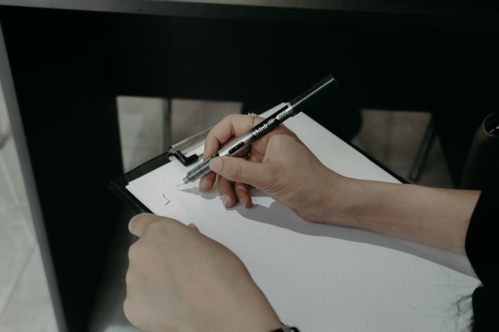 کنترل خطای اندازه‌گیری؛ شکاف اساسی میان دو روش