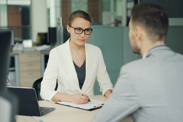 مقایسه اعتبار و امتیازدهی در مصاحبه دکتری، دفاع و آییننامههای ارتقا