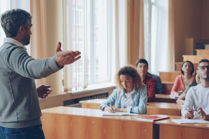 تمایز کوچینگ فردی دفاع با کلاسهای عمومی فن بیان