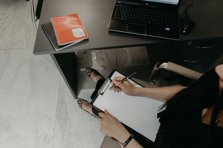 مراحل تفکیکی ارائه خدمات و ساختار هزینهای پایاننامه